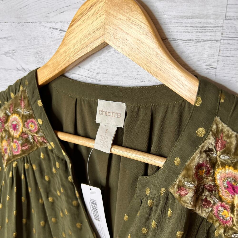 Chicos Blouse Womens Size 1/Medium Dark Olive Green Velvet Embroidered Flowers - Picture 13 of 16